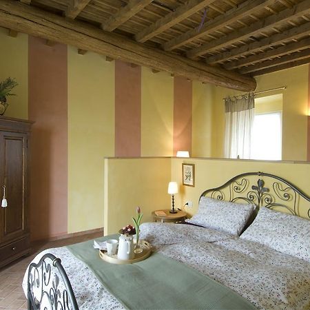 Agriturismo Cascina Maiocca Mediglia Rum bild